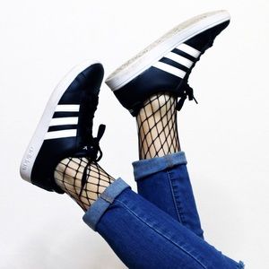 Adidas women’s advantage black stripe sneaker